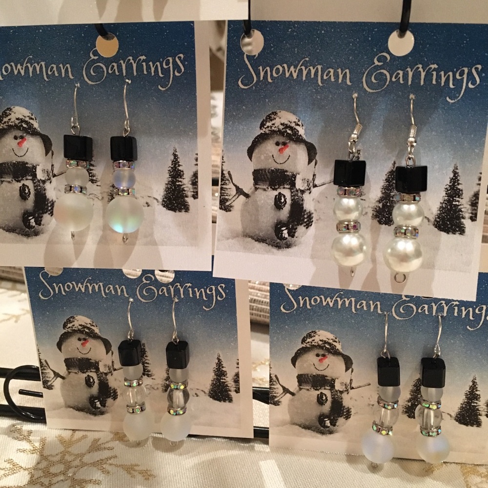 Snowman ☃️ Earrings - Picture 7 of 7